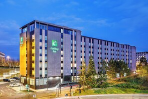 Exterior - Holiday Inn Manchester Airport by IHG (Manchester)