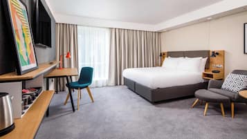 Camera, 1 letto queen, accessibile ai disabili | Biancheria da letto ipoallergenica, una cassaforte in camera