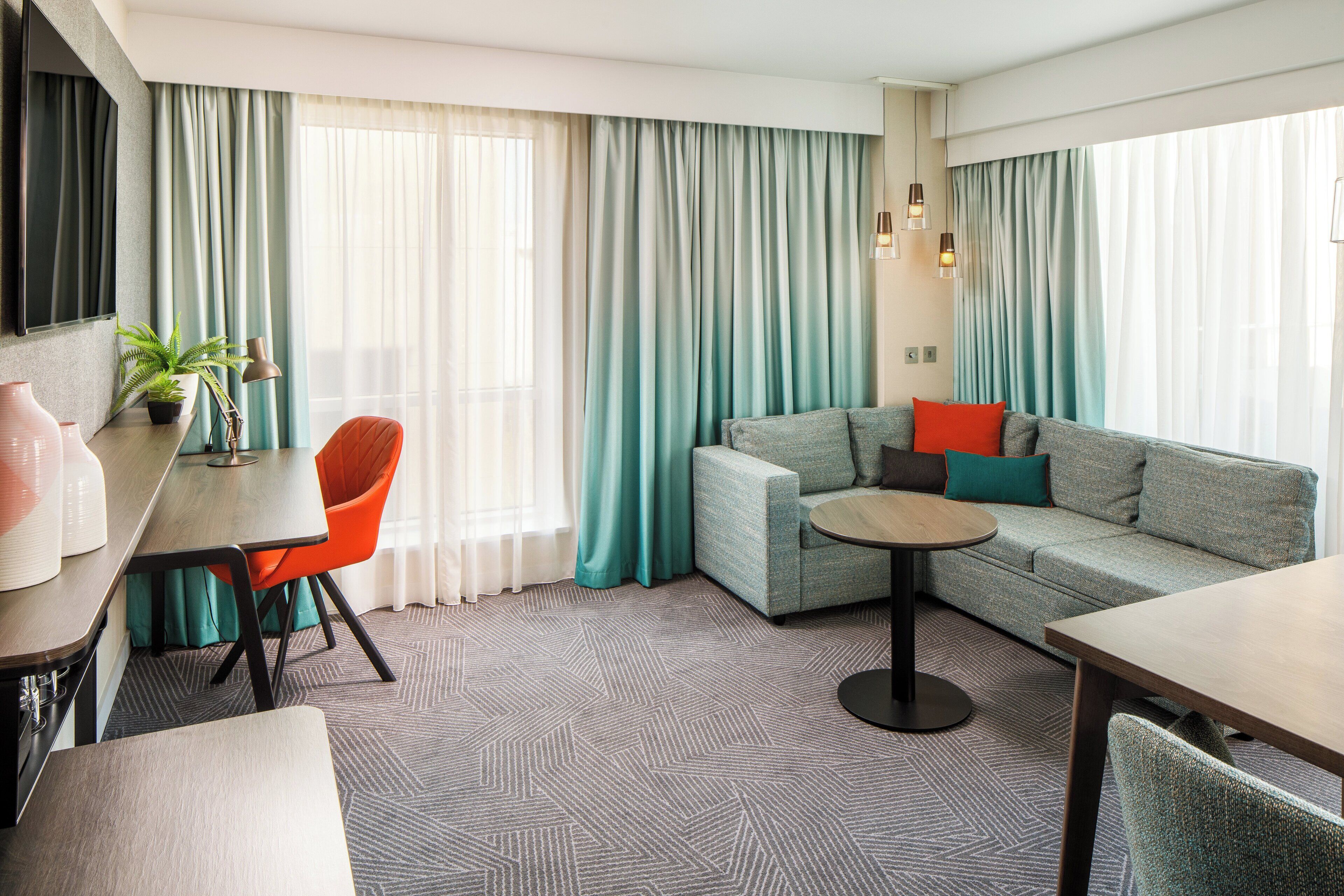 Suite, 1 King Bed with Sofa bed | Hypo-allergenic bedding, in-room safe, desk, laptop workspace