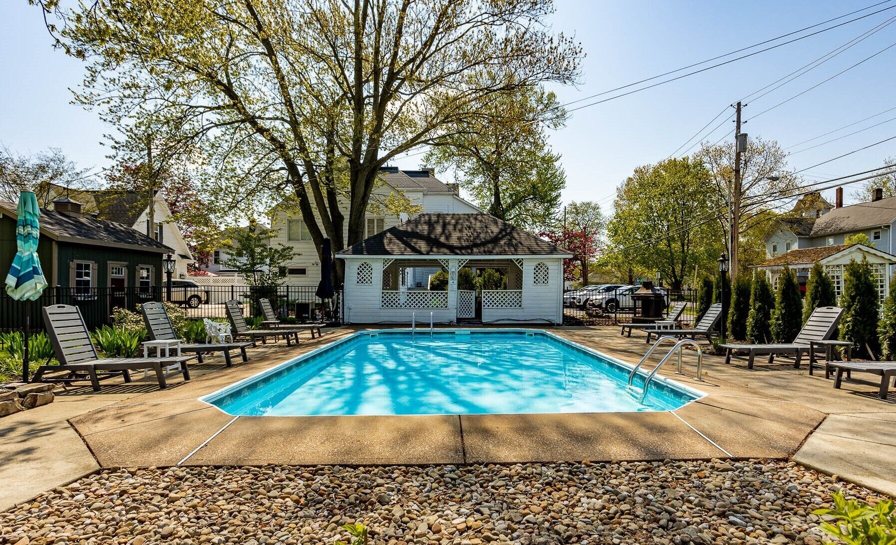 Modern Coastal Retreat - private pool & close to beach!