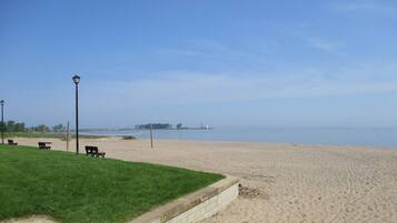 Liegestühle, Strandtücher