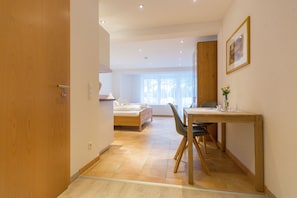 Appartamento, bagno in camera, vista lago (Erdgeschoss) | 1 camera