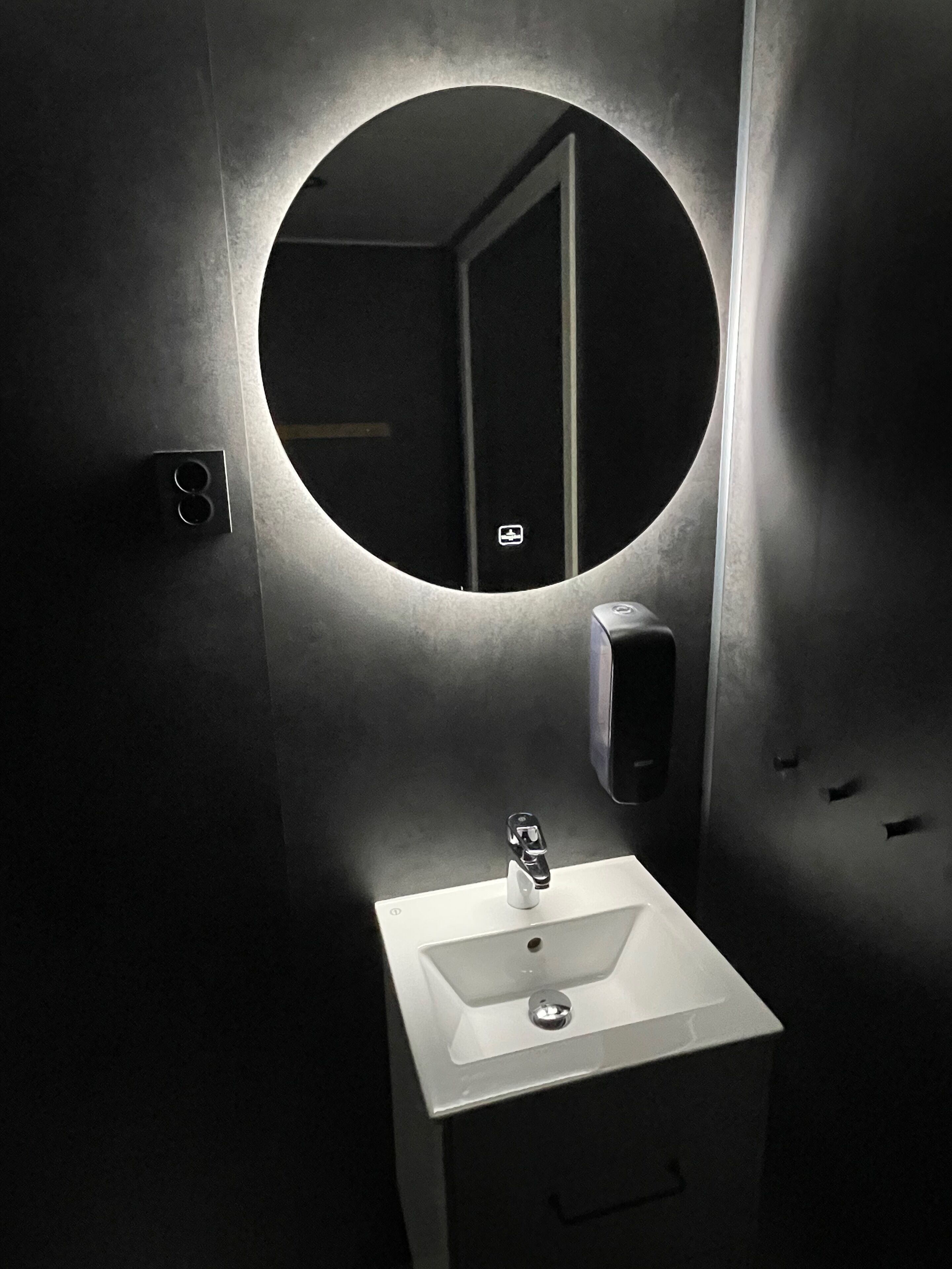 Shower, toilet paper