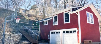 Little Fox Cottage - A Cozy Riverview Getaway