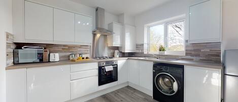 Apartment, Private Bathroom | Shared kitchen | Highchair