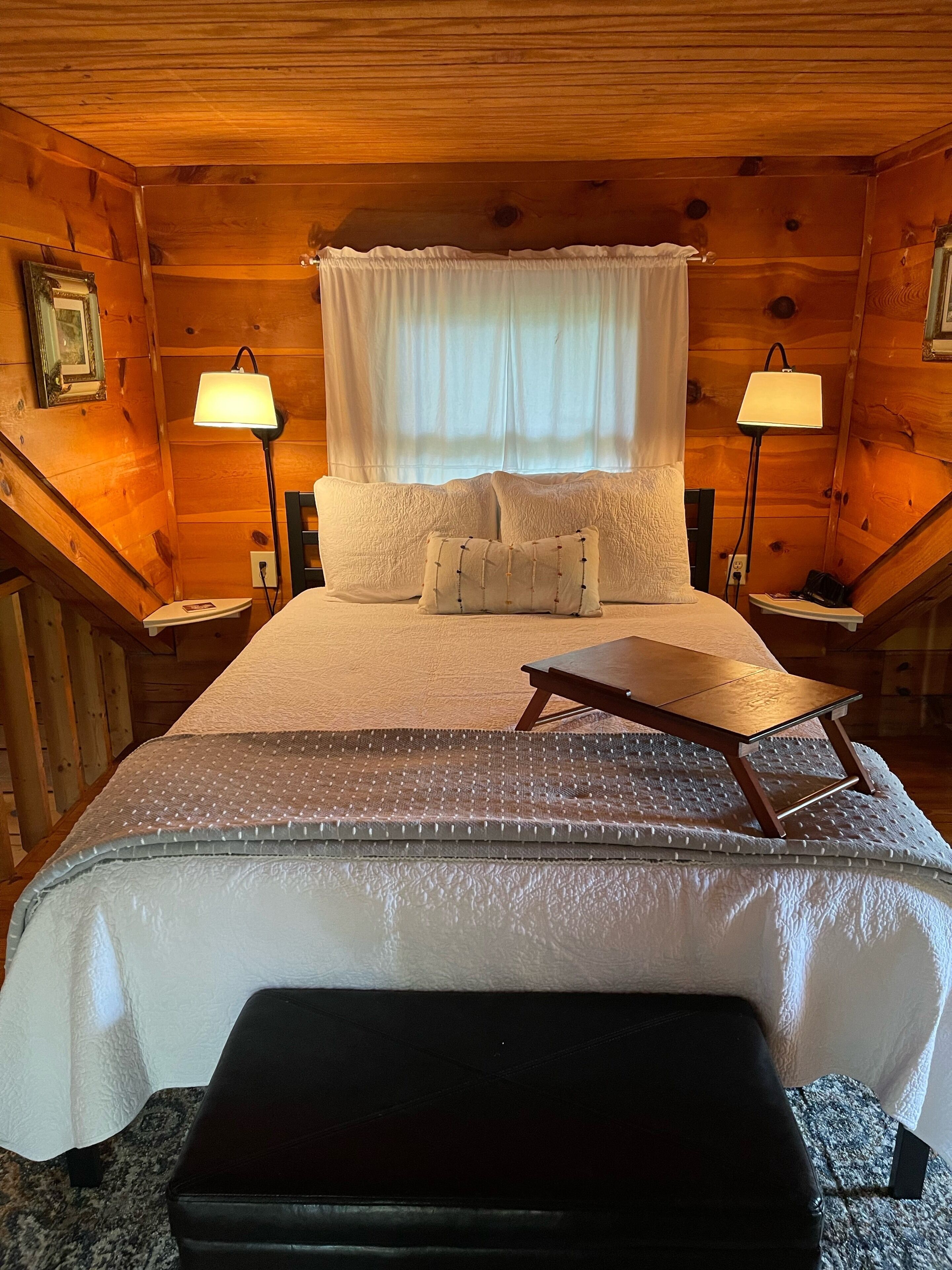 Romantic- Hot Tub- Cabin W/ View & Outdoor Fire Pit