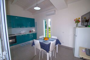 Kühlschrank, Ofen, Herdplatte, Geschirrspüler