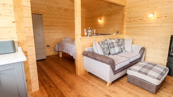 1 bedroom, individually decorated, individually furnished, free WiFi