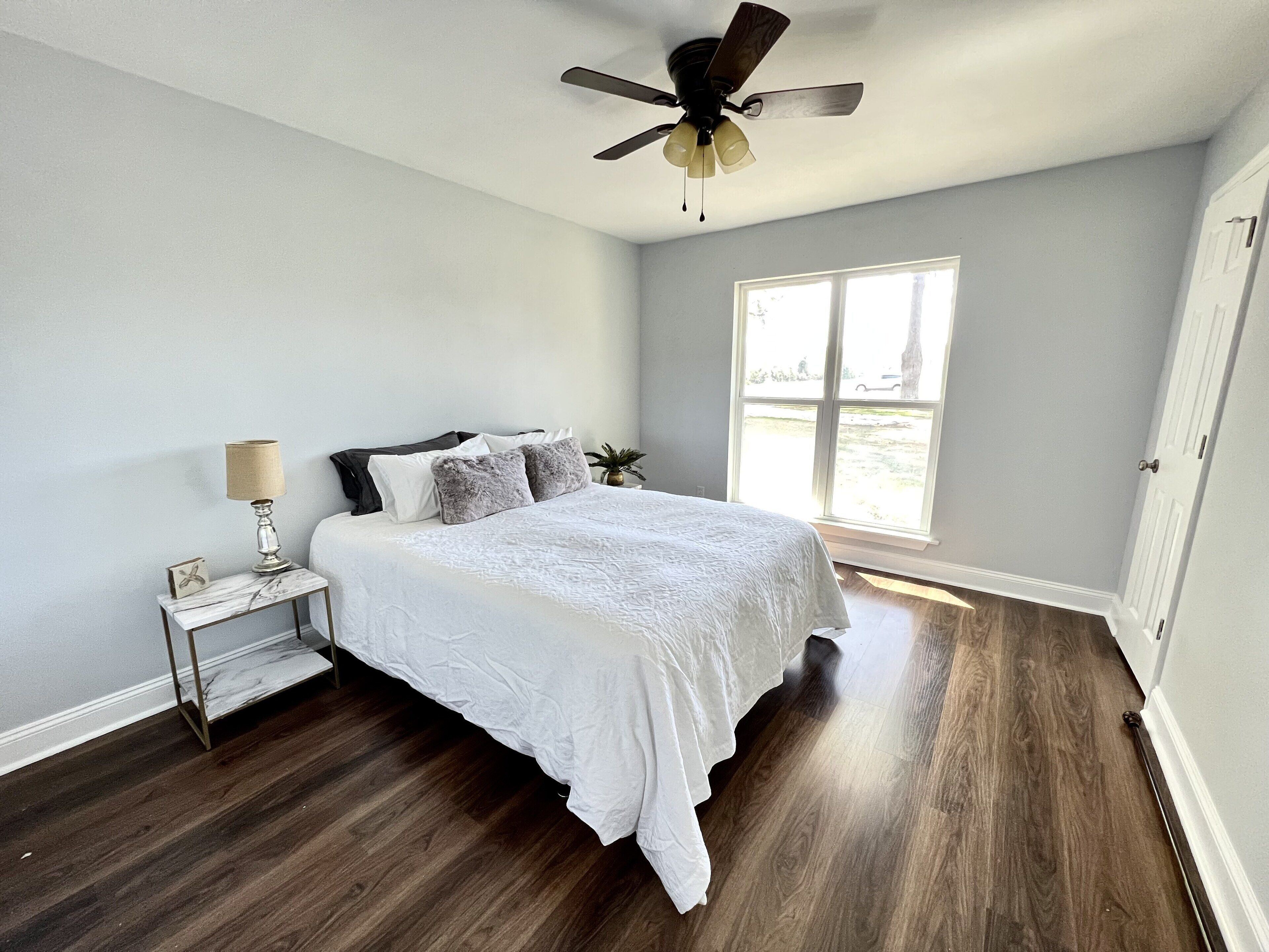 Peaceful Fairhope Retreat-large home on 1 acre lot!