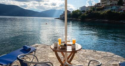 Villa Alexander - Beachfront Villa