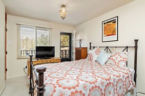 2 عدّة غرف نوم ومكتب ومكواة/لوح كي وواي فاي مجانًا