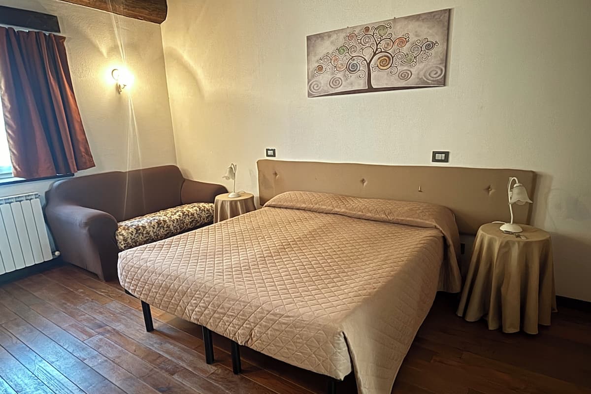 Habitación doble Confort | 1 habitación, cortinas blackout y ropa de cama