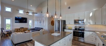 Playroom, Basketball & Pool; Lakefront w/ Sound & Sunset Views; Dog Friendly