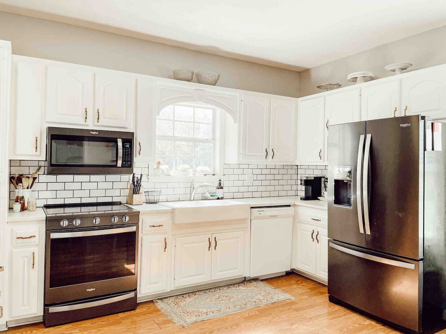 Cozy farm house w/20 acres to roam