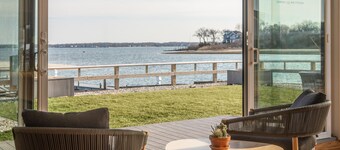 The Shoals Suites and Slips