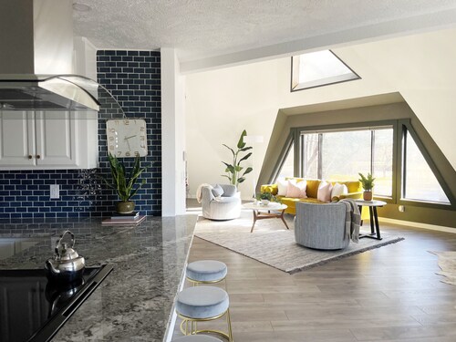 Geo Dome - Unique Urban Getaway – one of a kind!