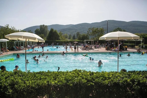 Piscine extérieure