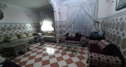Bel appartement de 105mÂČau centre de meknes