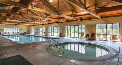 Eagle Crest!! Lots of Amenities!! (Add Nights 5, 6 &7 only $50 each)