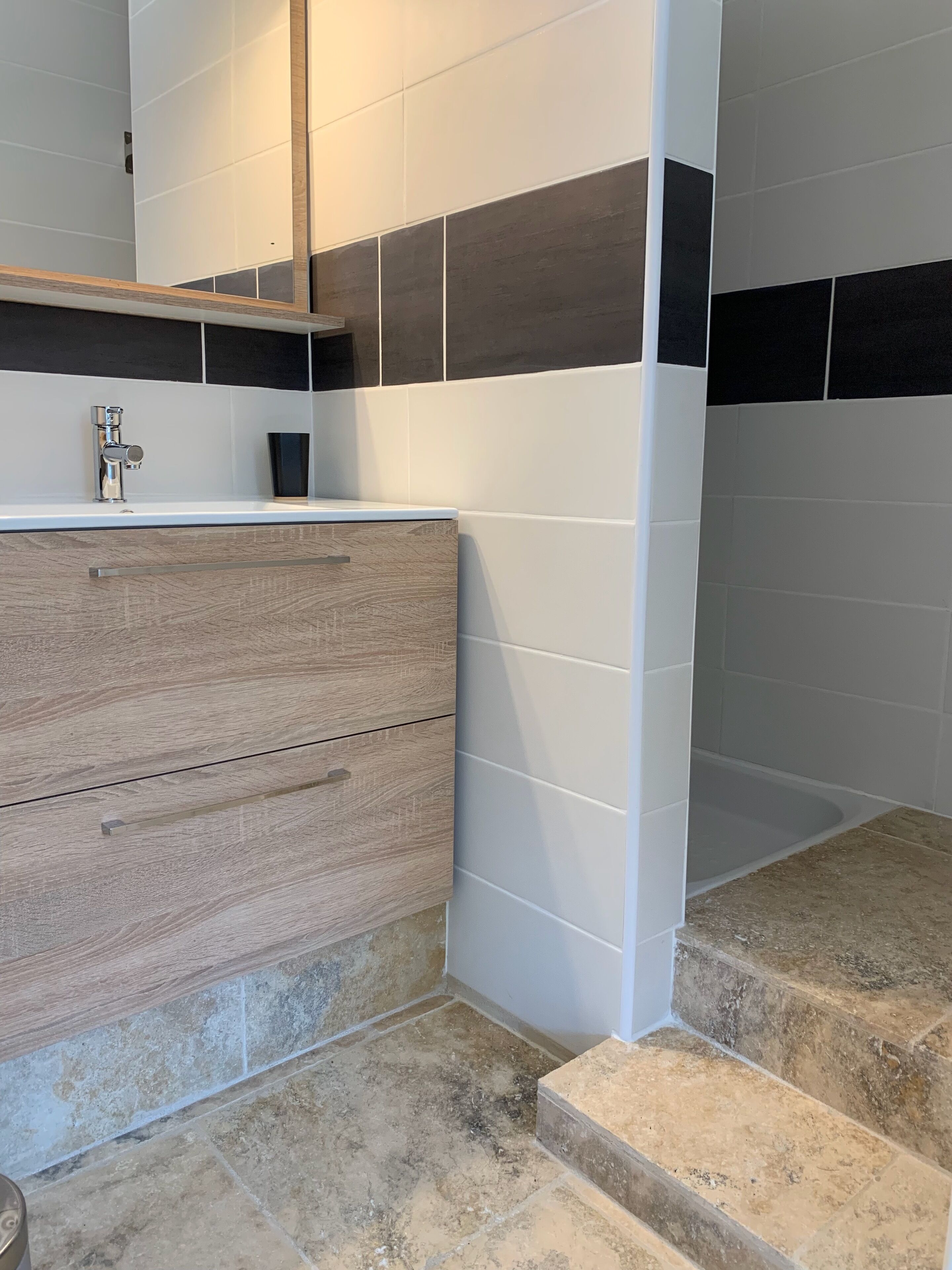 City Break Lyon *** City Center Immediate proximity TRAM with Garage option