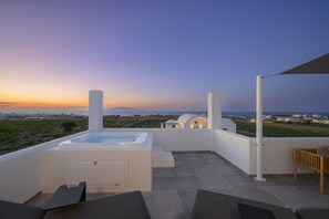 Appartement, salle de bains attenante, vue mer (Vinsanto  Anemi Villas ) | Vue depuis le balcon