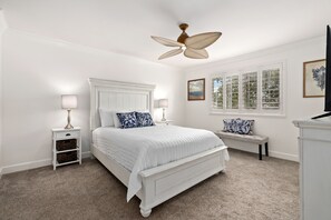 3 habitaciones, escritorio, cuna de viaje y wifi gratis 