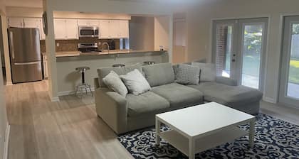 Home Away from Home! Close to Everything! JU only 5 Mins Away!!!