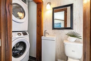 Combined shower/tub