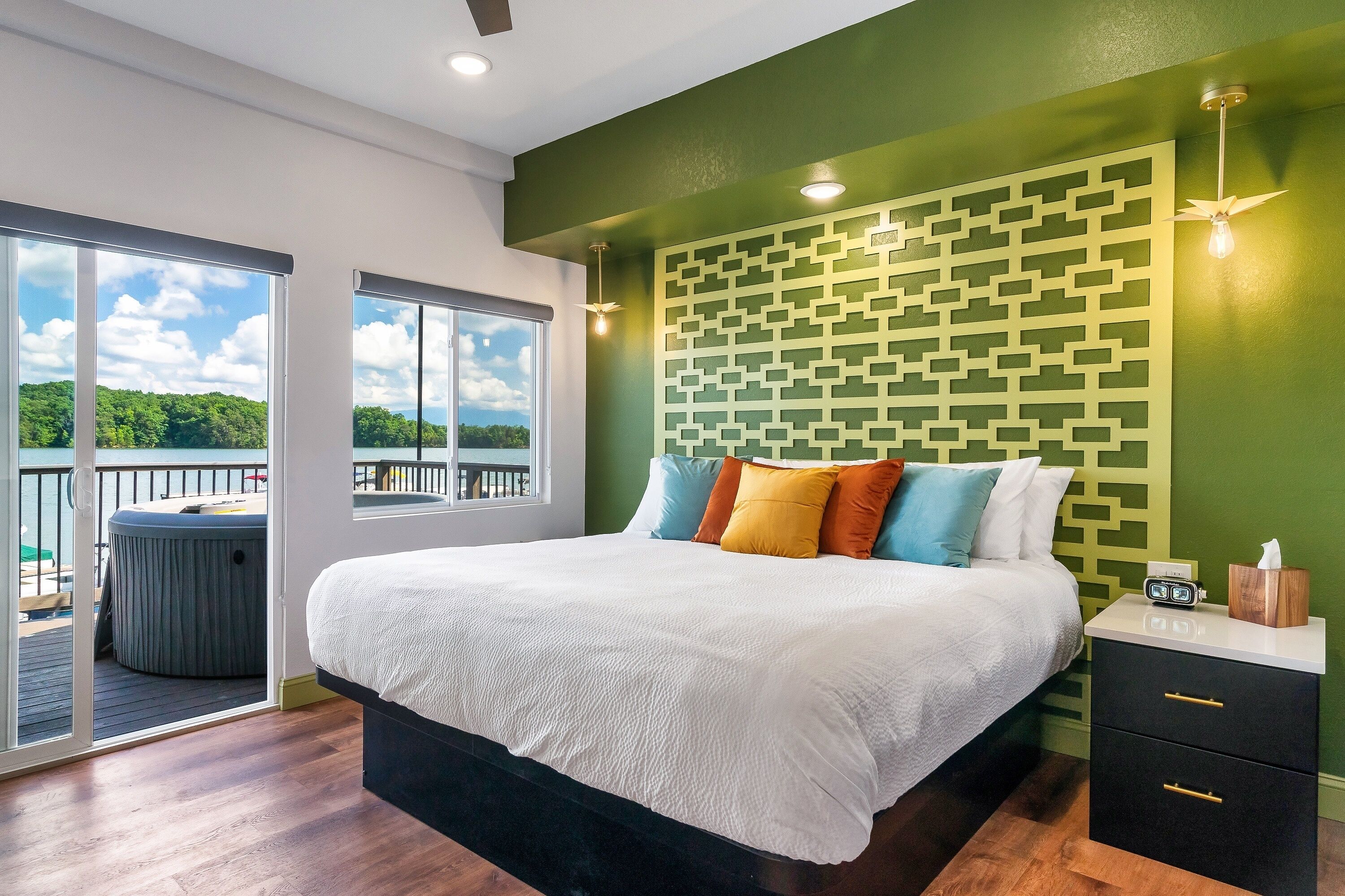 Lake Escape (1-Bedroom Villa) by RedAwning