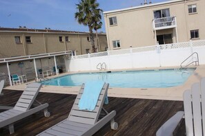 屋内プール、屋外プール