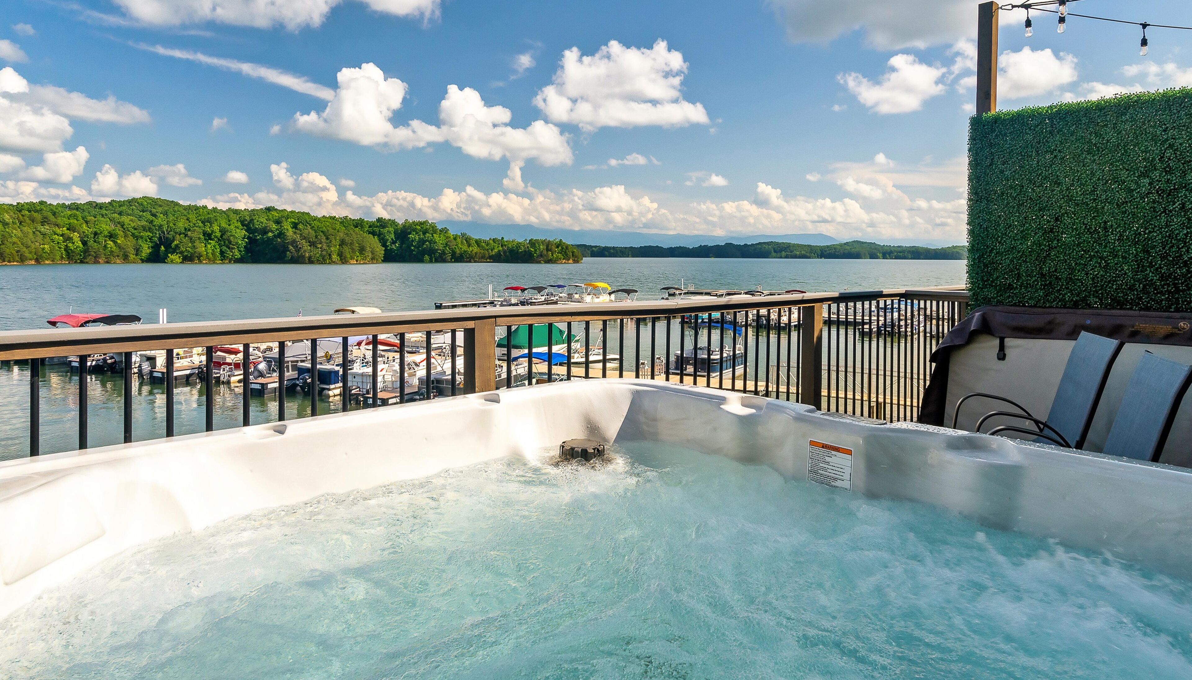 Lake My Day (1-Bedroom Villa) by RedAwning