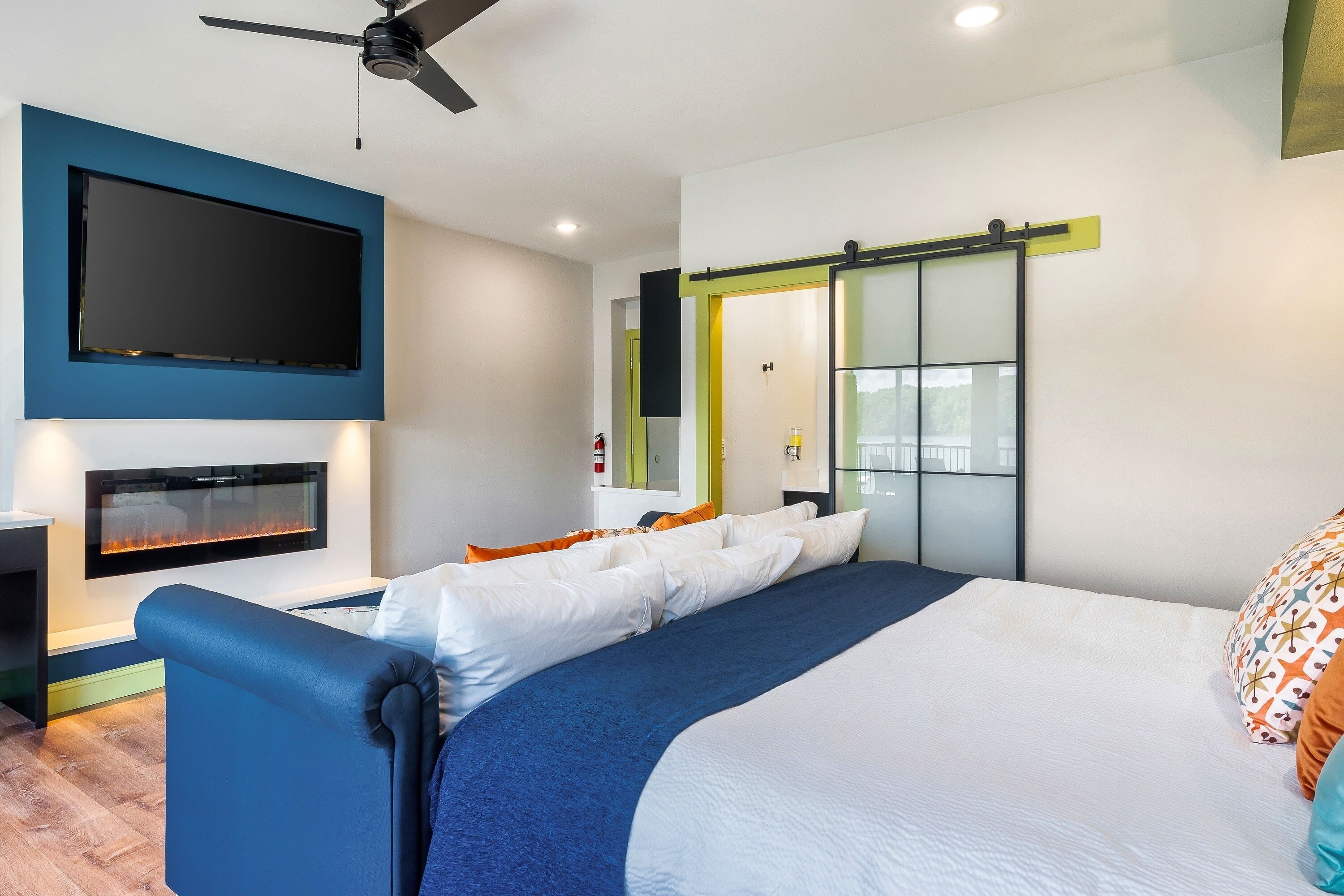 Lake My Day (1-Bedroom Villa) by RedAwning