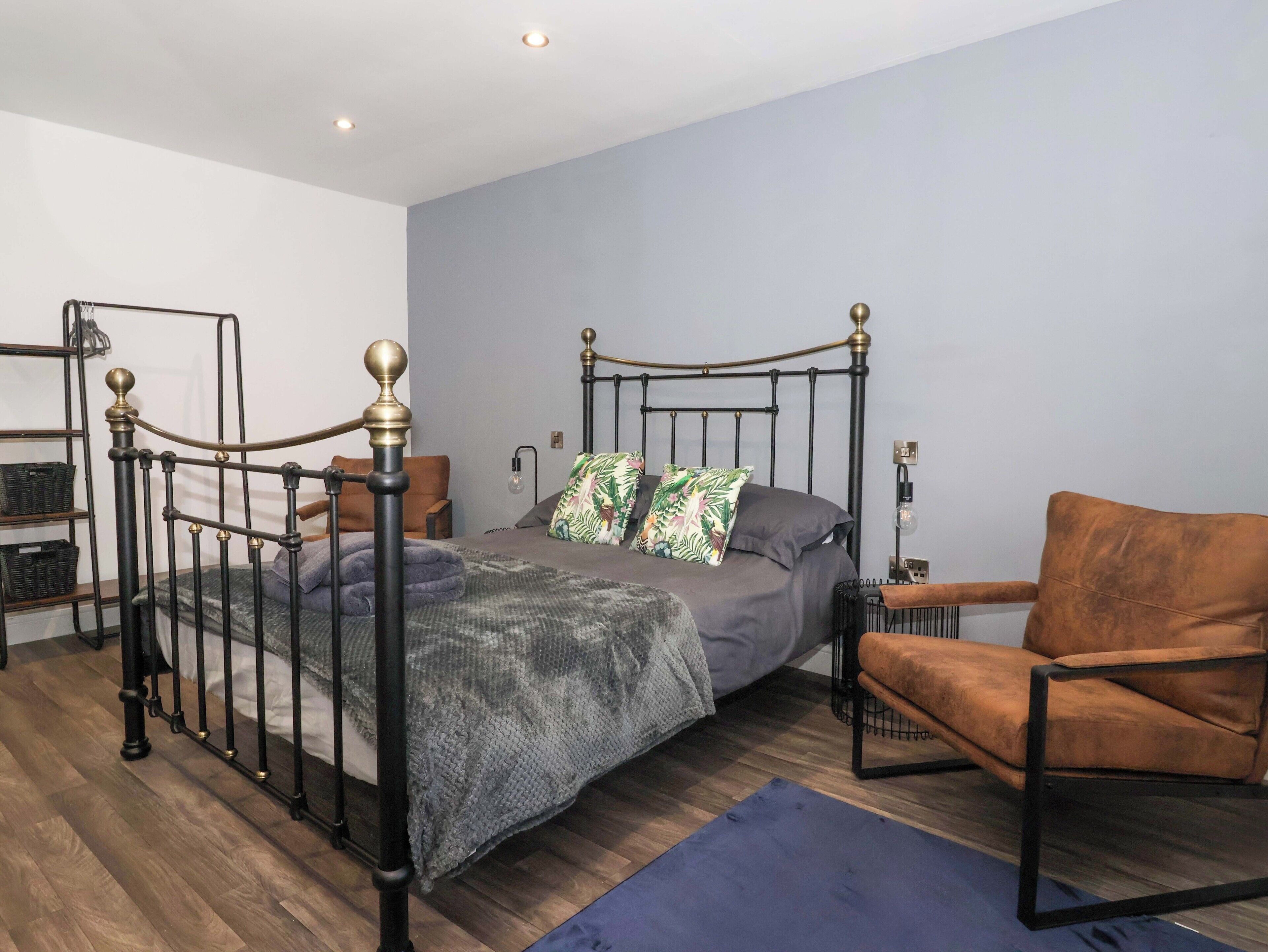 Cottage | 1 bedroom, individually decorated, individually furnished, free WiFi