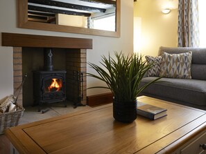 Cottage | Living room | TV - Courtyard Cottage (Filey)