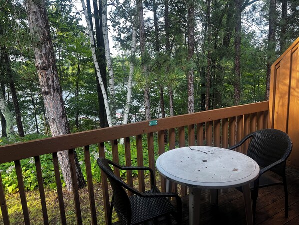 Outdoor dining - Birch Point Resort Condo #19 - Nelson Lake, Hayward (Hayward)