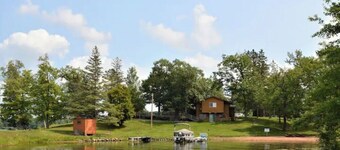 Birch Point Resort Condo #19 - Nelson Lake, Hayward