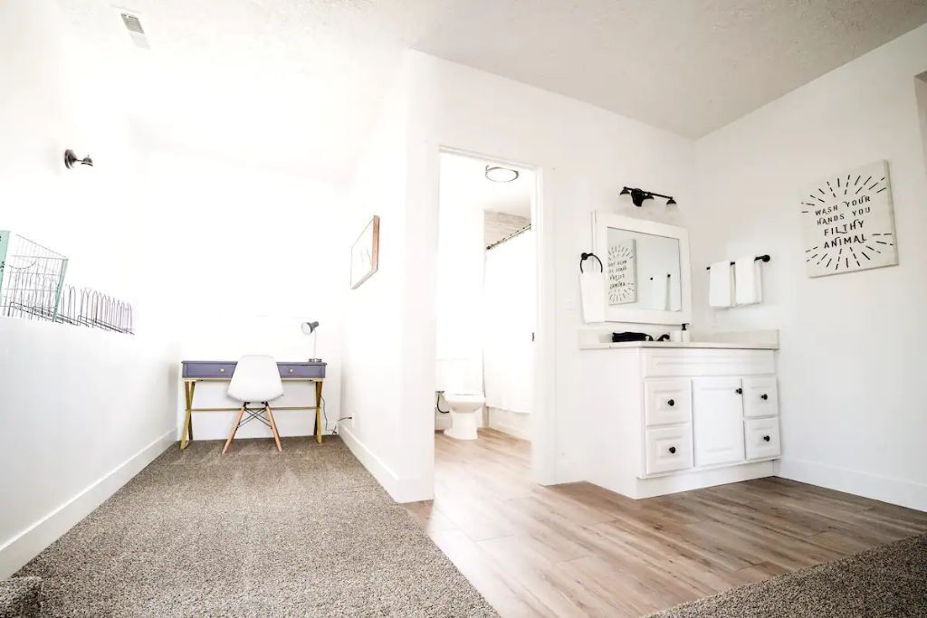 Bright 5-BDR Home in the heart of Ogden-3600 sq.ft