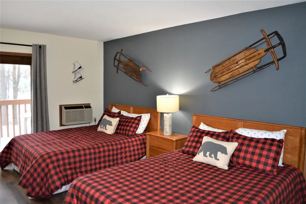 Birch Point Resort Condo #18 - Nelson Lake, Hayward