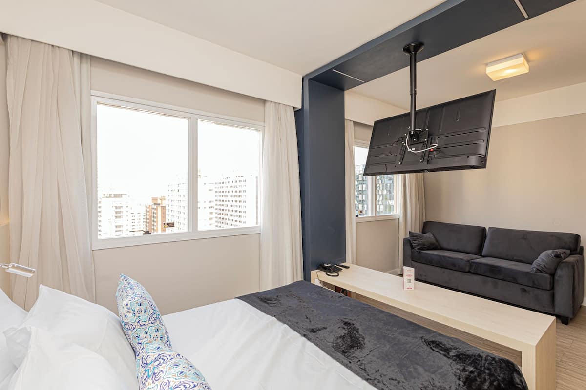 Classic Double Room | 1 bedroom, minibar, individually decorated, individually furnished