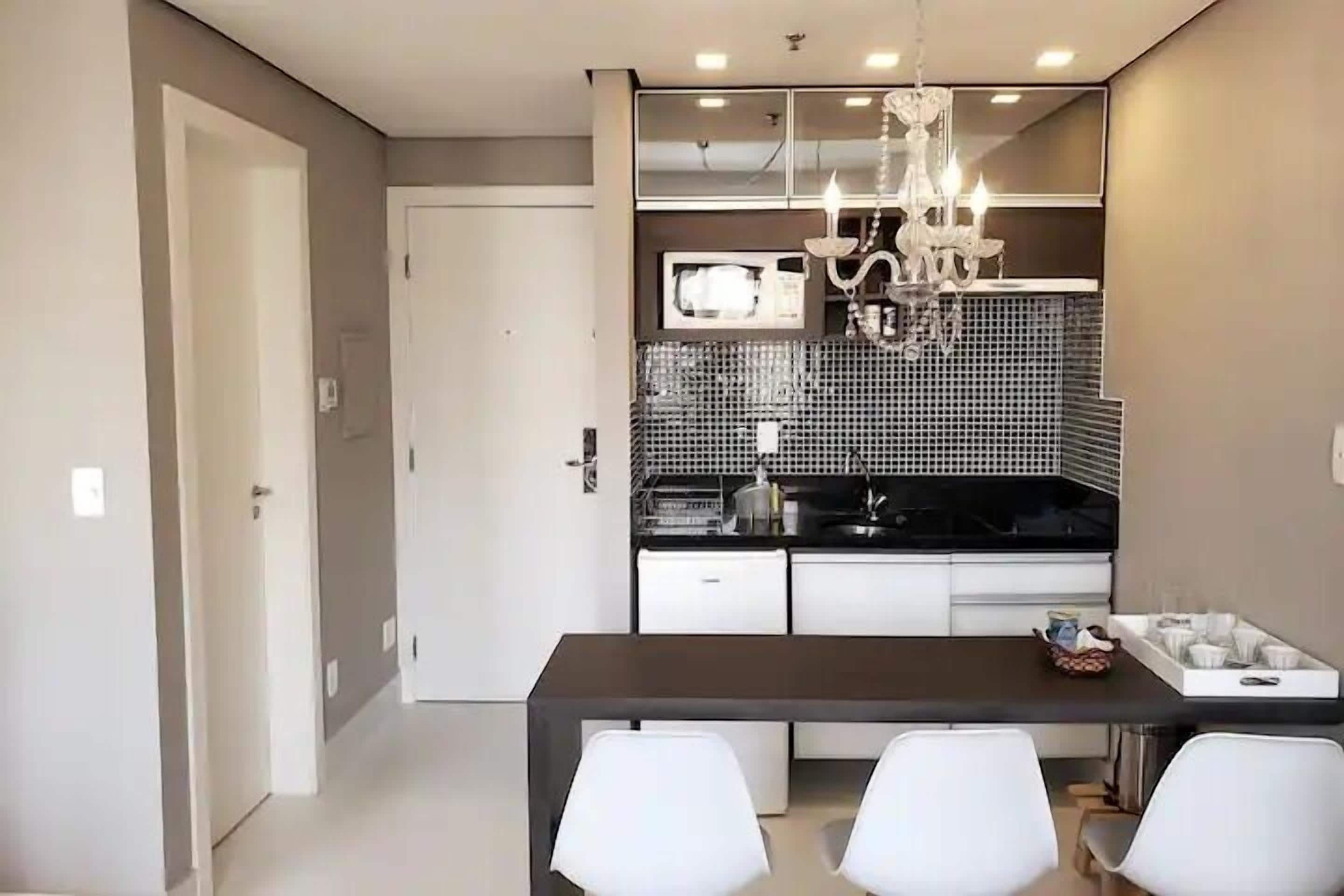 Deluxe tweepersoonskamer | Privékeuken | Een koelkast, een microgolfoven, een koffiezetapparaat/waterkoker