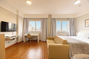 独特双人房 | 迷你吧、特色装修、特色家居、办公桌