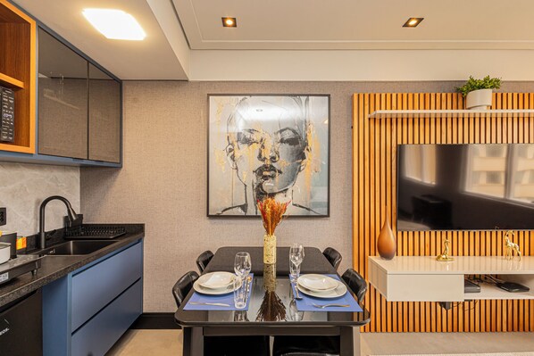 Deluxe Double Room | Private kitchen