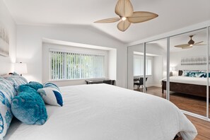 3 bedrooms, desk, iron/ironing board, free WiFi