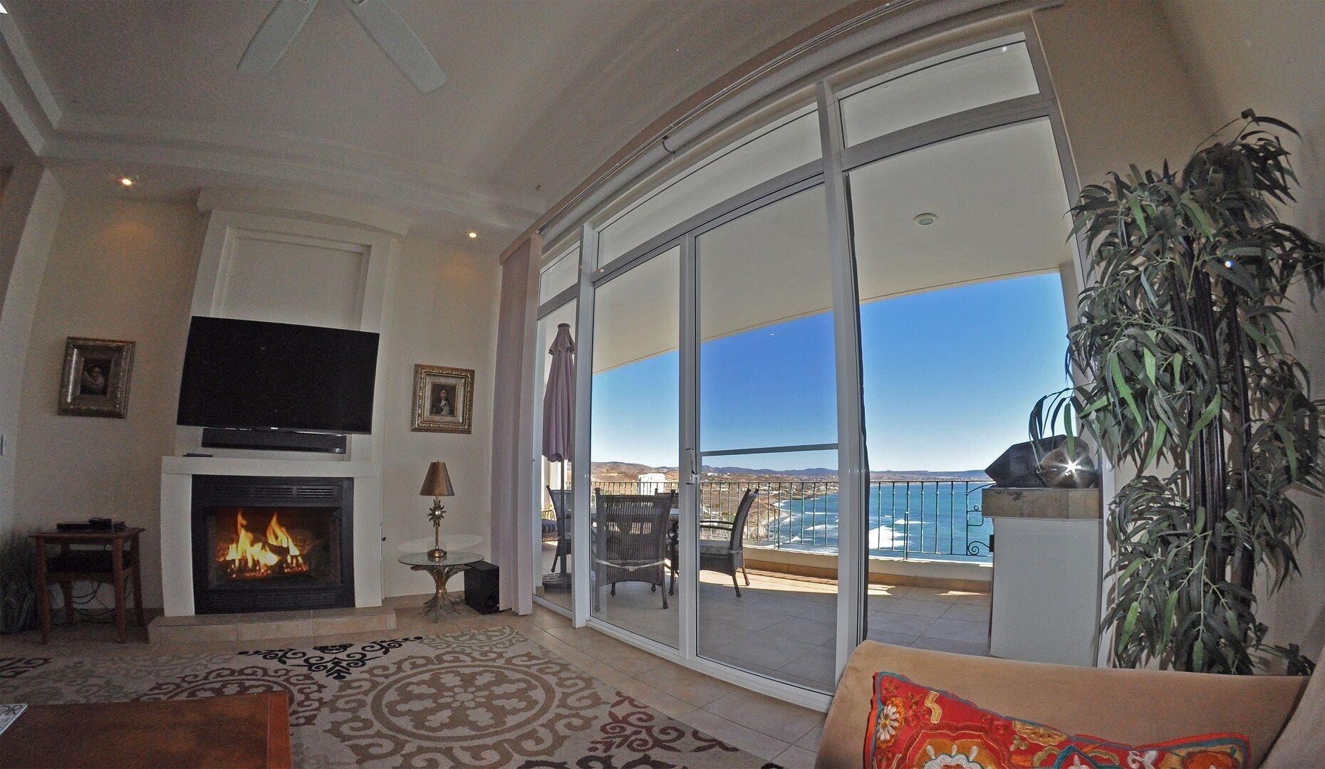 Luxury Condos and Penthouses in Club Marena directly in front of K38 surfbreak