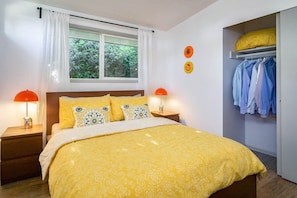 3 bedrooms, iron/ironing board, travel crib, WiFi