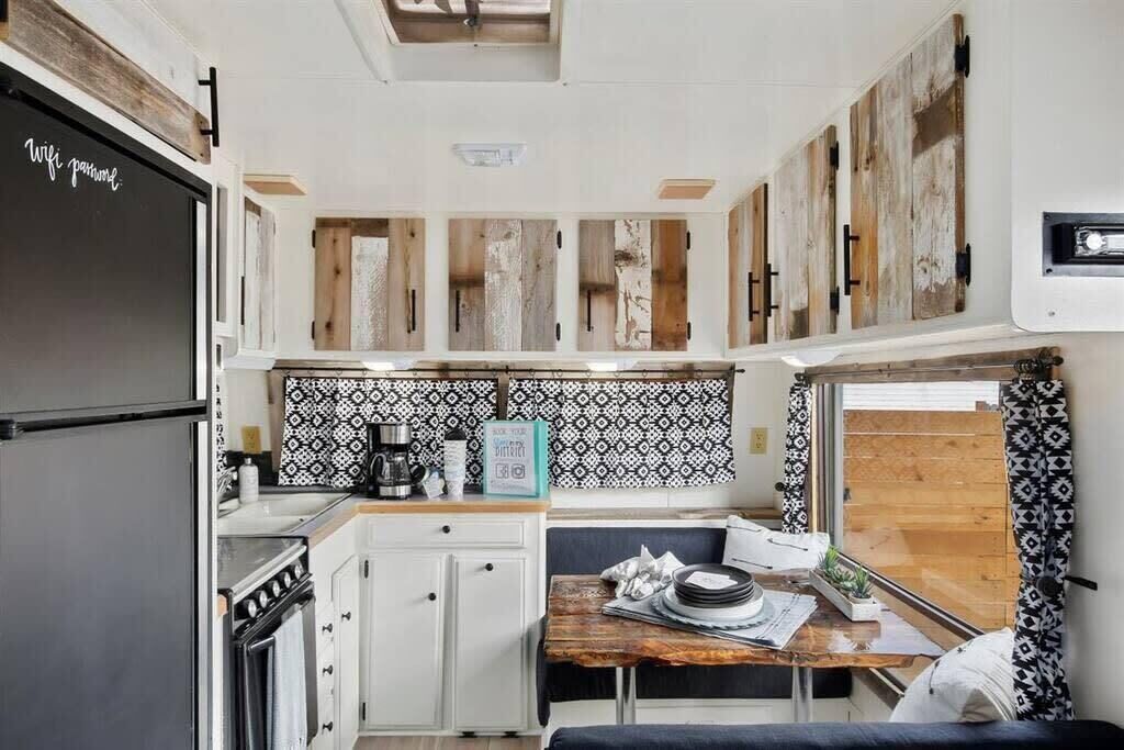 Fridge, microwave, coffee/tea maker, toaster