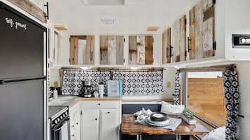 Fridge, microwave, coffee/tea maker, toaster