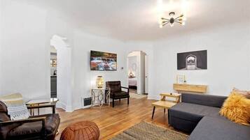 TV, fireplace, offices