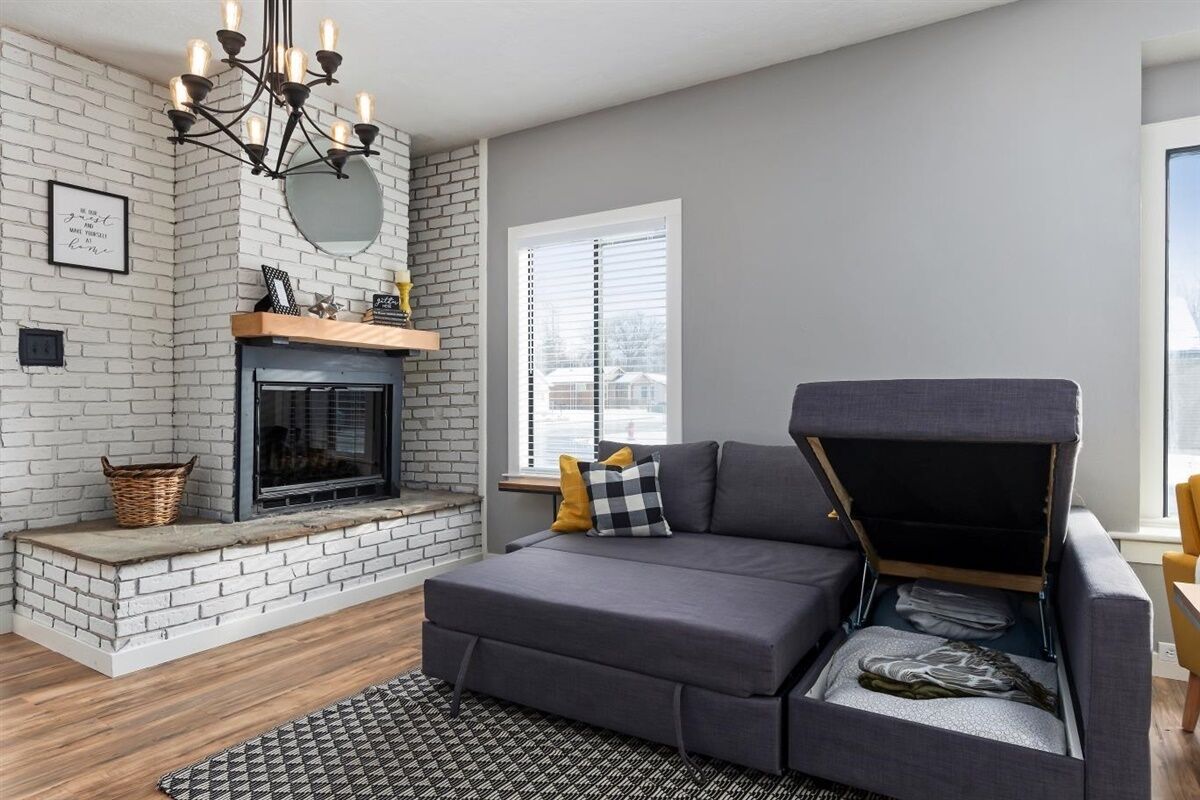 #StayinMyDistrict Twin Falls Bright Sunny Bungalow