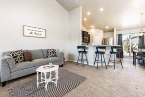 Imagen sin descripción, 5 de 27, botón